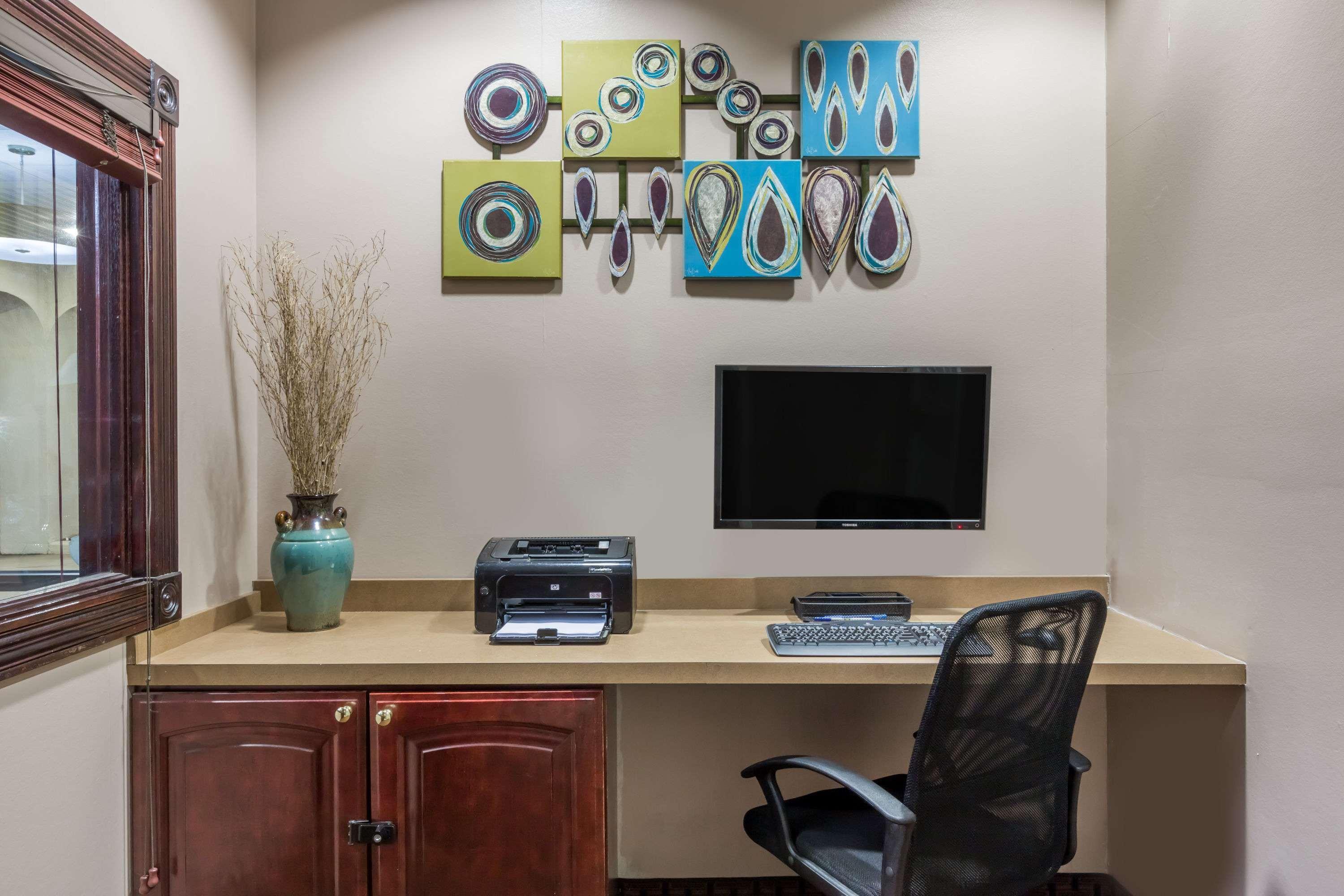 Hotel Days By Wyndham Pearl/jackson Airport Pearl