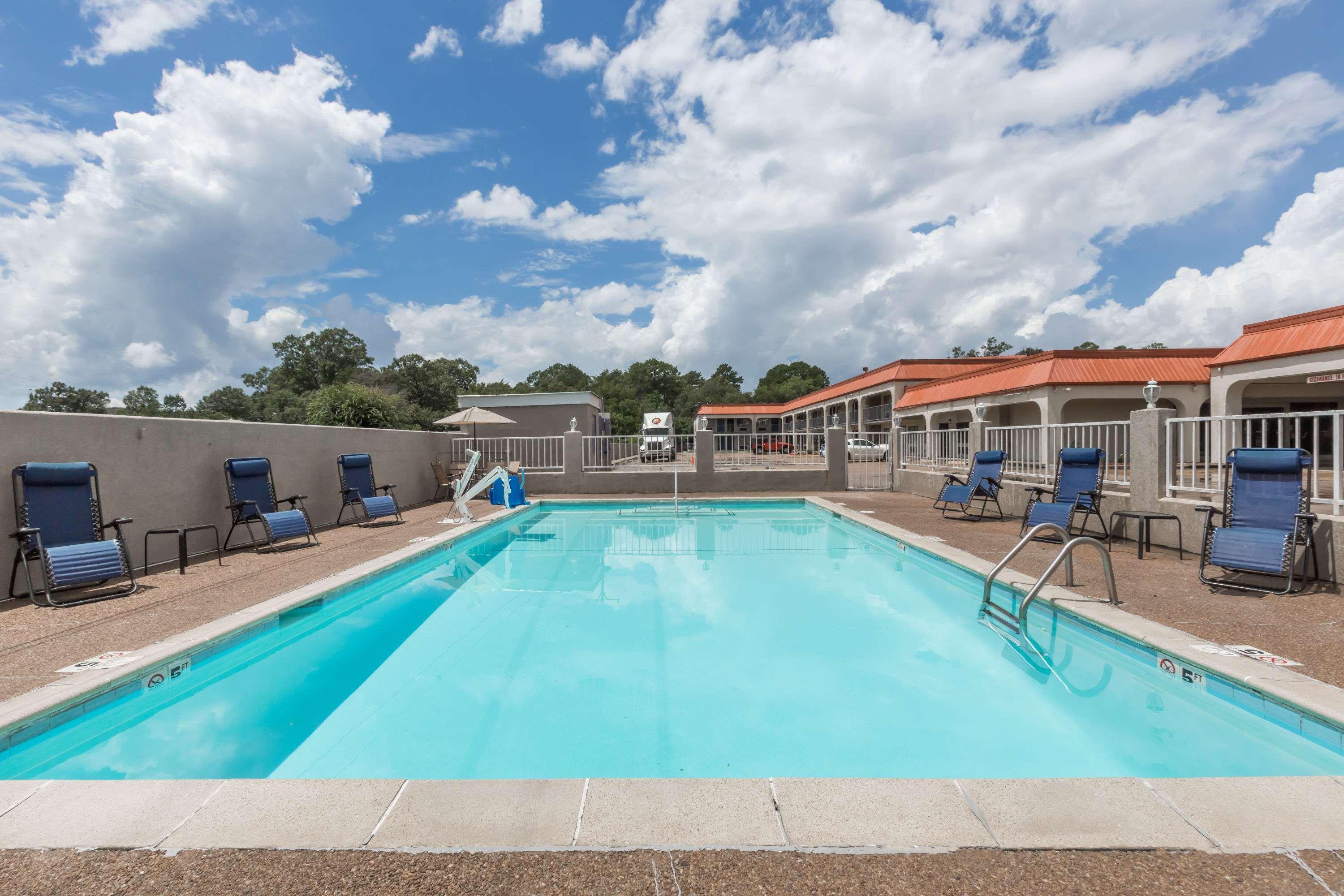 Hotel Days By Wyndham Pearl/jackson Airport 3*